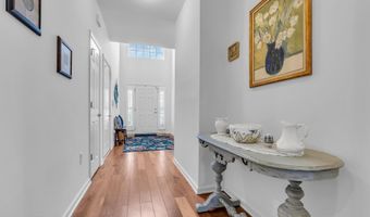 31 Twilight Dr, Barnegat, NJ 08005