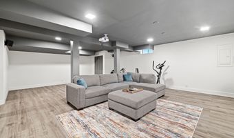 489 Hoyt St, Darien, CT 06820