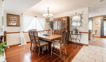 1205 N Scarlet Dr, Addison, IL 60101