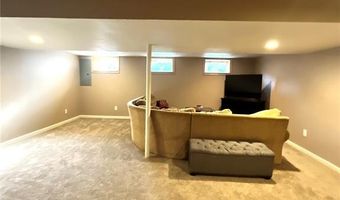732 WOODRUN, Ballwin, MO 63026
