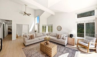 8981 Circle R Vw, Escondido, CA 92026