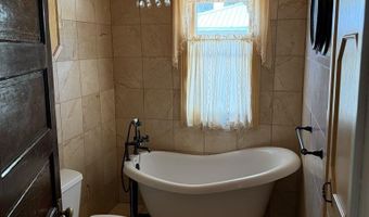 87 N Stout Ave, Blackfoot, ID 83221