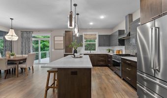 2008 Little Creek Cir, Rockford, MN 55373