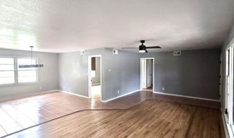 624 Navajoe Rd, Altus, OK 73521