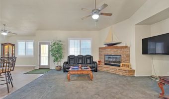 15095 Douglas St, Apple Valley, CA 92307