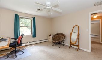 41 Holly Hill Ln, Cranston, RI 02921