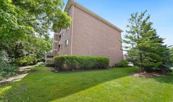 941 N Swift Rd 201, Addison, IL 60101
