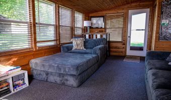 196 W Lake Dr, Arlington, SD 57212