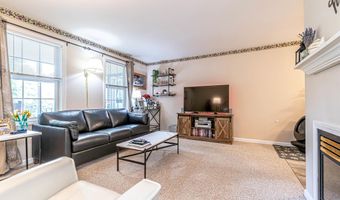 33 Merrimack Rd C, Amherst, NH 03031