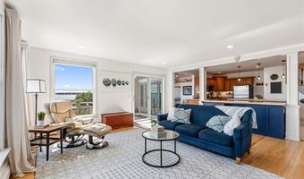 10 Blanding Ave, Barrington, RI 02806