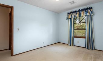 1801 Rolling Hills Pl, Bartlesville, OK 74006