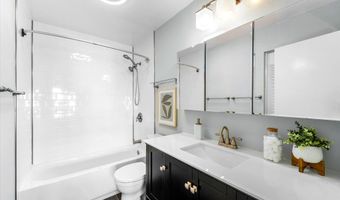 624 15TH St S 1, Arlington, VA 22202