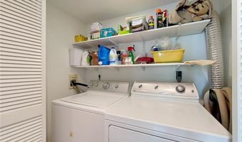 521 Corey Ln, Middletown, RI 02842