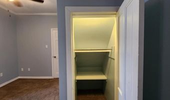 430 N Simon St, Ada, OH 45810