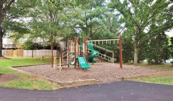 4515 SHOAL CREEK Ct, Alexandria, VA 22312