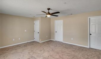 15155 Pocahantas St, Apple Valley, CA 92307