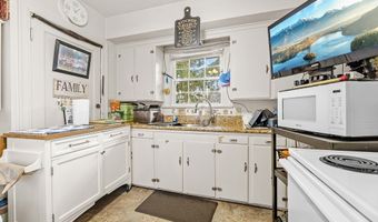 203 Glamorgan St, Alliance, OH 44601