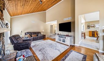 2013 Deerfield Dr, Ashtabula, OH 44004