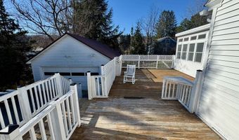 2 Pine Rd, Bennington, VT 05201
