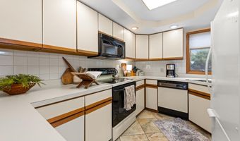 182 Pinnacle Rd 6, Campton, NH 03285