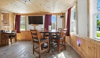 817 Riverside Dr, Augusta, ME 04330