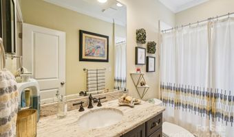 1701 Dearmon Dr, Charlotte, NC 28205