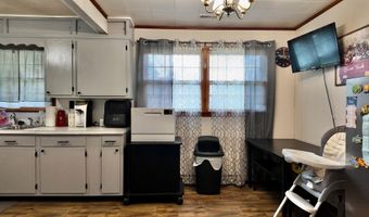 123 E Chestnut, Alderson, WV 24910