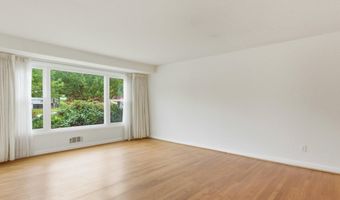 1454 ROXANNA Rd NW, Washington, DC 20012