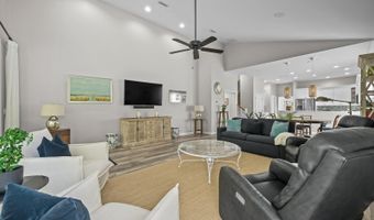 880 PARADISE Ln, Atlantic Beach, FL 32233
