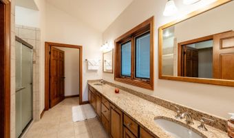 27 Hilltop Dr, Buffalo, WY 82834