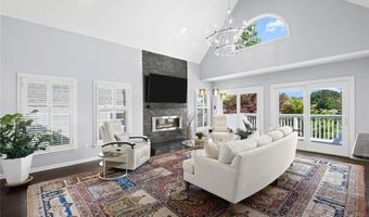6430 Spinnaker Ln, Alpharetta, GA 30005