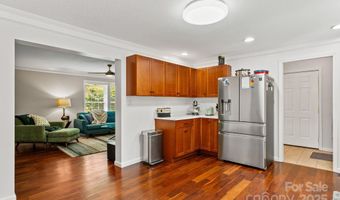 84 Varnadore Dr, Arden, NC 28704