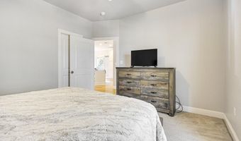 183 Mcdonnell Ave 304, Biloxi, MS 39531