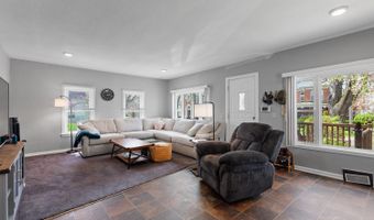 418 Ormsby St, Adrian, MI 49221