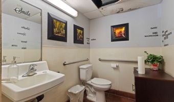 98-042 Kamehameha Hwy W, Aiea, HI 96701