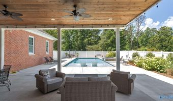 1023 E Main St, Albertville, AL 35951