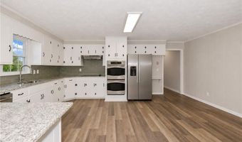 1787 EASTWOOD Dr, Alexander City, AL 35010