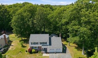 27 Kennel Hill Dr, Beverly, MA 01915