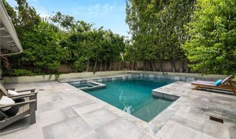 4820 Encino Ter, Encino, CA 91316