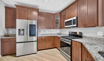 41895 CATHEDRAL VALLEY Sq 401, Aldie, VA 20105