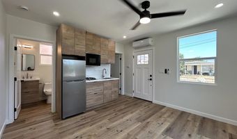 2501 Davis Ave, Carlsbad, CA 92008