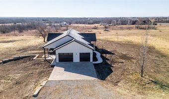 7406 SW Docking Rd, Auburn, KS 66402