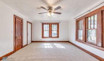 1118 S 15th St, Abilene, TX 79602