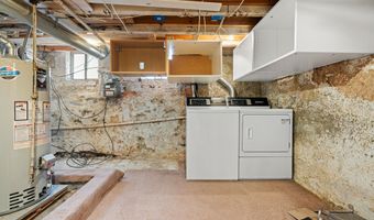 1535 MONTROSE St, Philadelphia, PA 19146