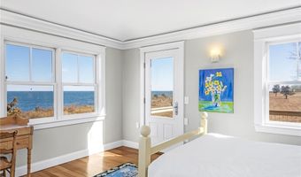 7 Clarkes Village Rd, Jamestown, RI 02835