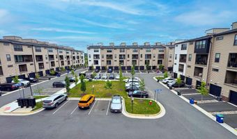 22391 CLAUDE MOORE Dr, Ashburn, VA 20148