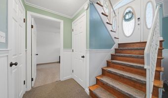 55 Burnham Rd, Billerica, MA 01862