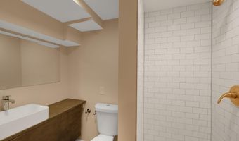 245 S CLINTON St, Baltimore, MD 21224