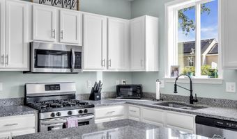 6 Hopper Ave, Barnegat, NJ 08005