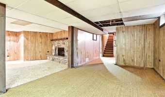 24952 W Island Dr, Antioch, IL 60002